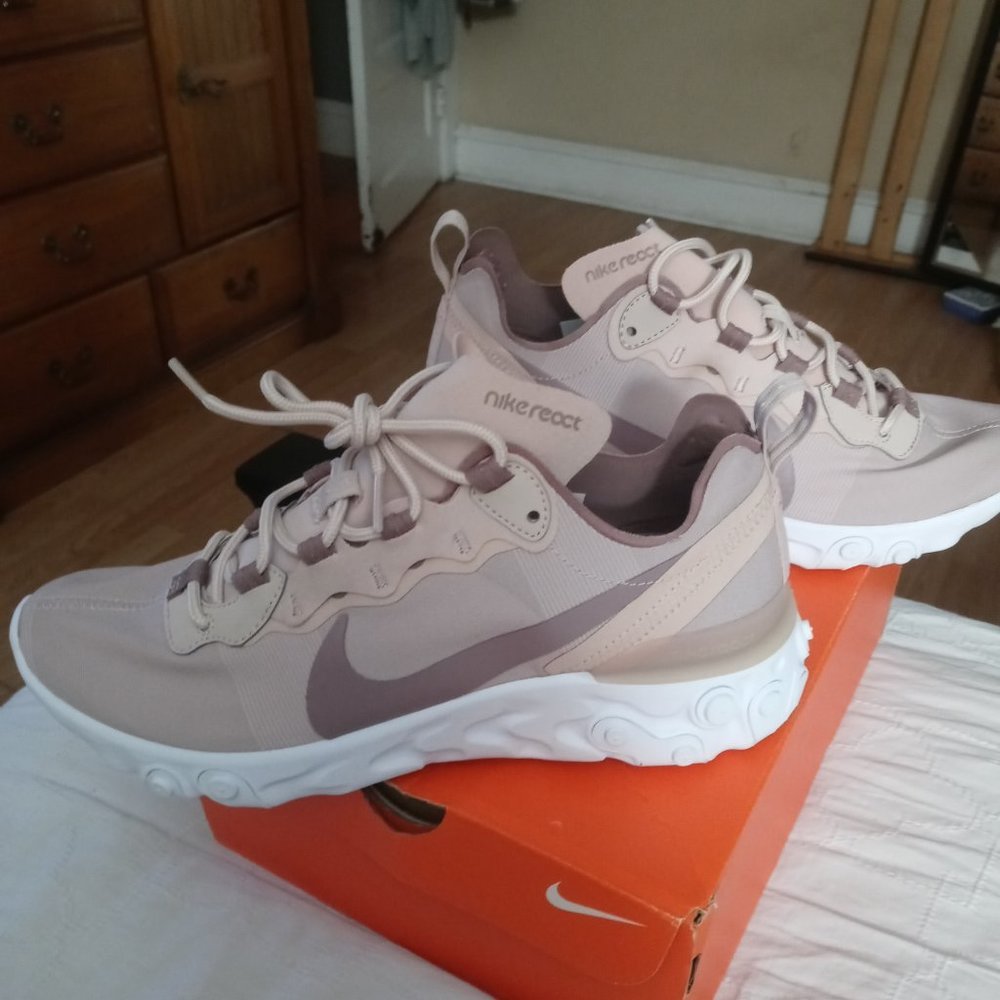Nike react element 55 women shoe